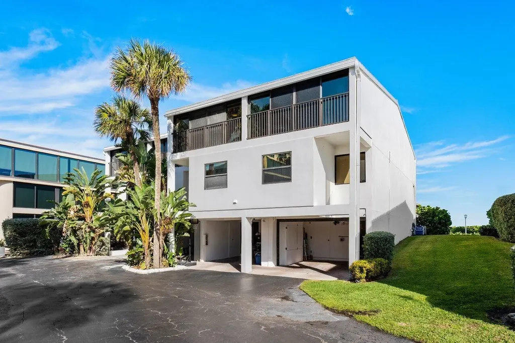 2175 S Ocean Boulevard Delray Beach FL 33483