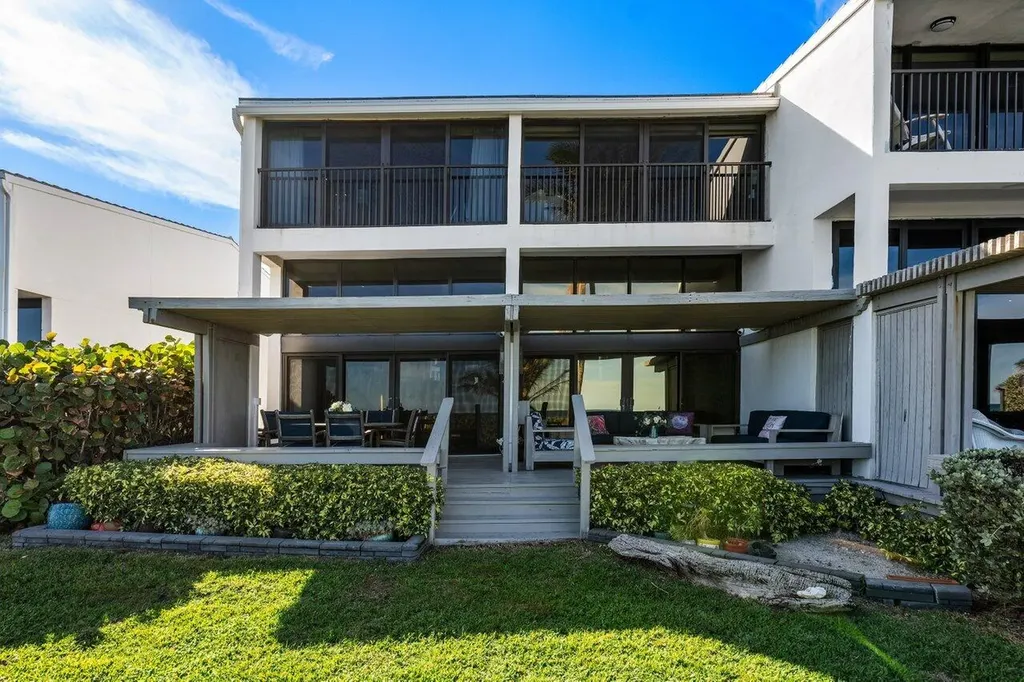 2175 S Ocean Boulevard Delray Beach FL 33483