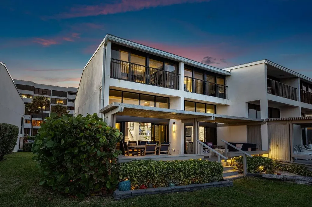 2175 S Ocean Boulevard Delray Beach FL 33483
