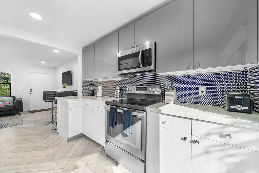 215 N Swinton Avenue Delray Beach FL 33444
