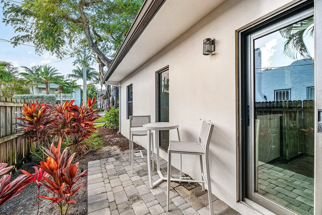 215 N Swinton Avenue Delray Beach FL 33444