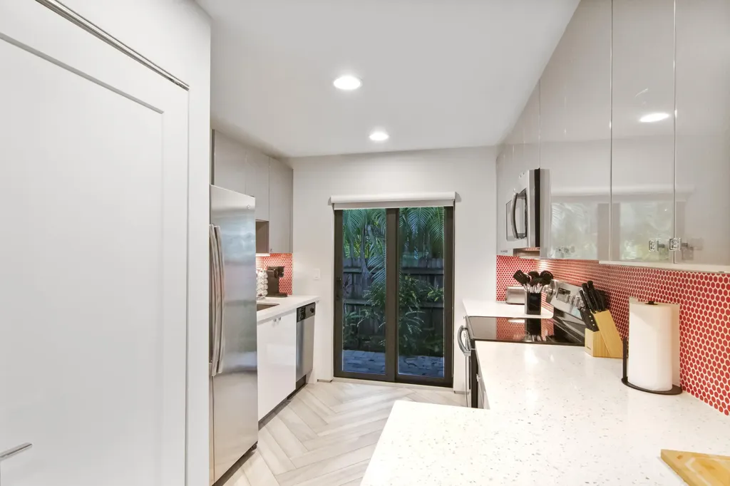 215 N Swinton Avenue Delray Beach FL 33444