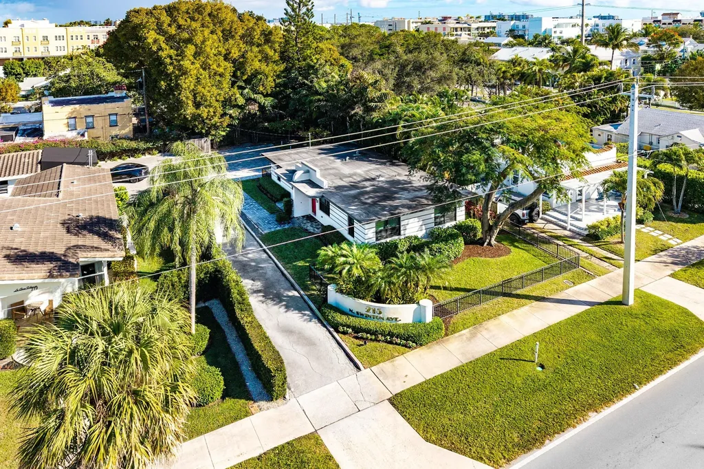 215 N Swinton Avenue Delray Beach FL 33444