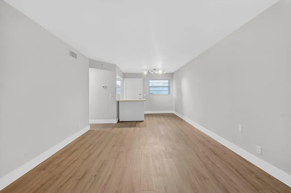 2213 NE 1st Court Boynton Beach FL 33435