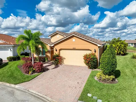 10313 SW Fernwood Avenue Port St Lucie FL 34987