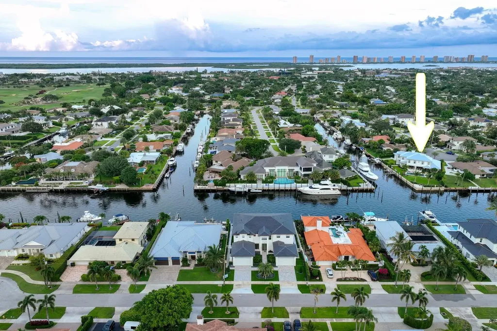 643 Pilot Road North Palm Beach FL 33408