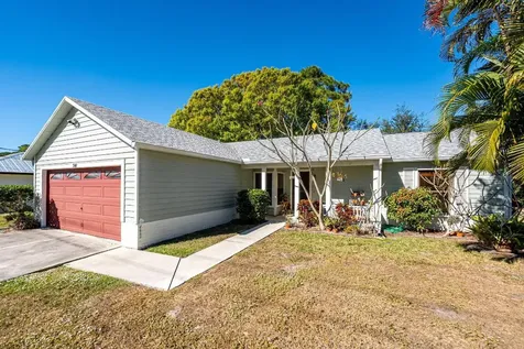 541 SE Faith Terrace Port St Lucie FL 34983