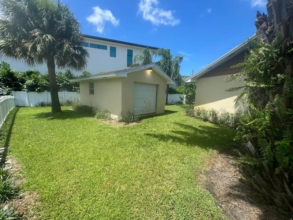 2081 Joy Rene Lane North Palm Beach FL 33408