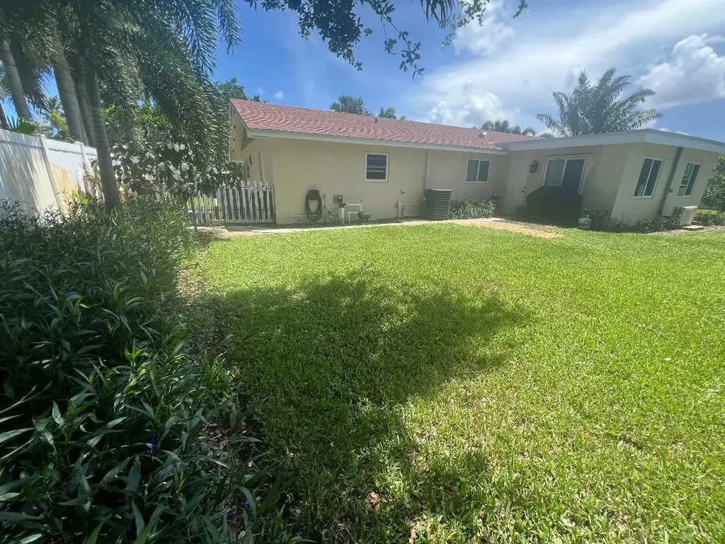 2081 Joy Rene Lane North Palm Beach FL 33408