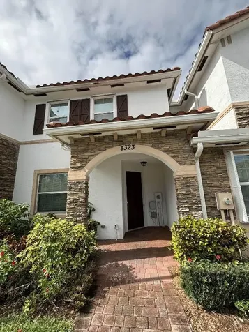 4323 Braxton Avenue West Palm Beach FL 33417