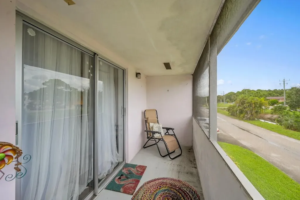 312 Sheffield M West Palm Beach FL 33417