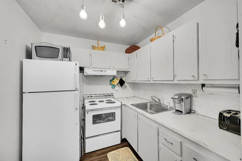 312 Sheffield M West Palm Beach FL 33417