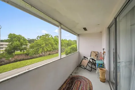 312 Sheffield M West Palm Beach FL 33417