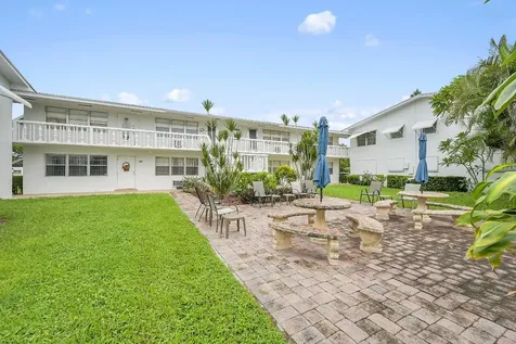 312 Sheffield M West Palm Beach FL 33417
