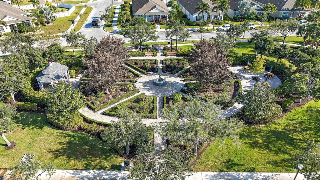 10352 SW Westlawn Boulevard Port St Lucie FL 34987