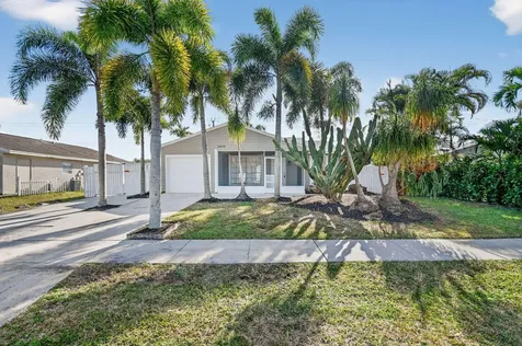 10698 Misty Lane Royal Palm Beach FL 33411