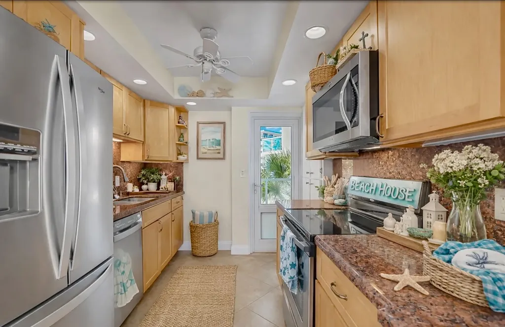 1057 Hillsboro Mile Hillsboro Beach FL 33062