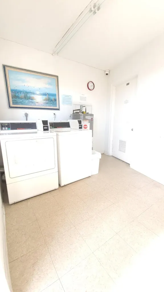 405 Southampton A West Palm Beach FL 33417
