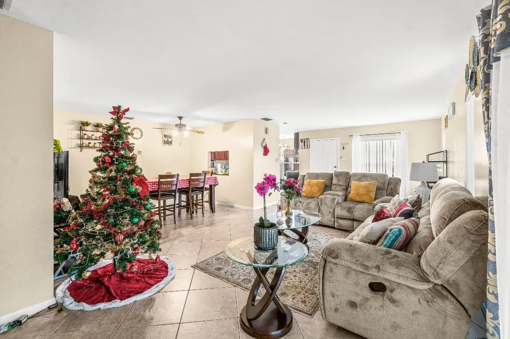 5697 Boynton Bay Circle Boynton Beach FL 33437