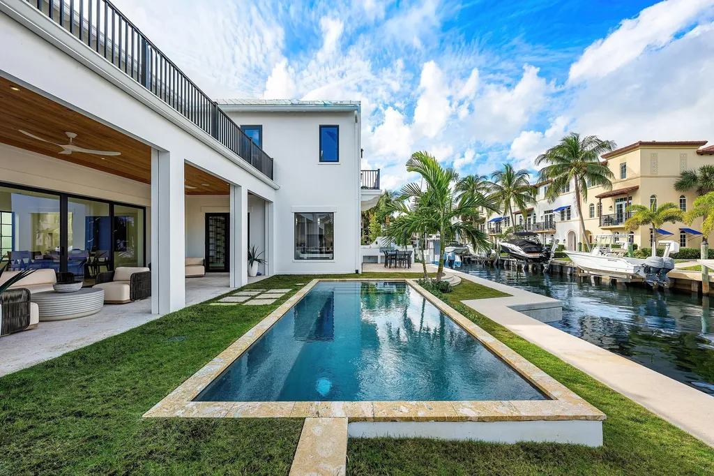 819 Bamboo Lane Delray Beach FL 33483