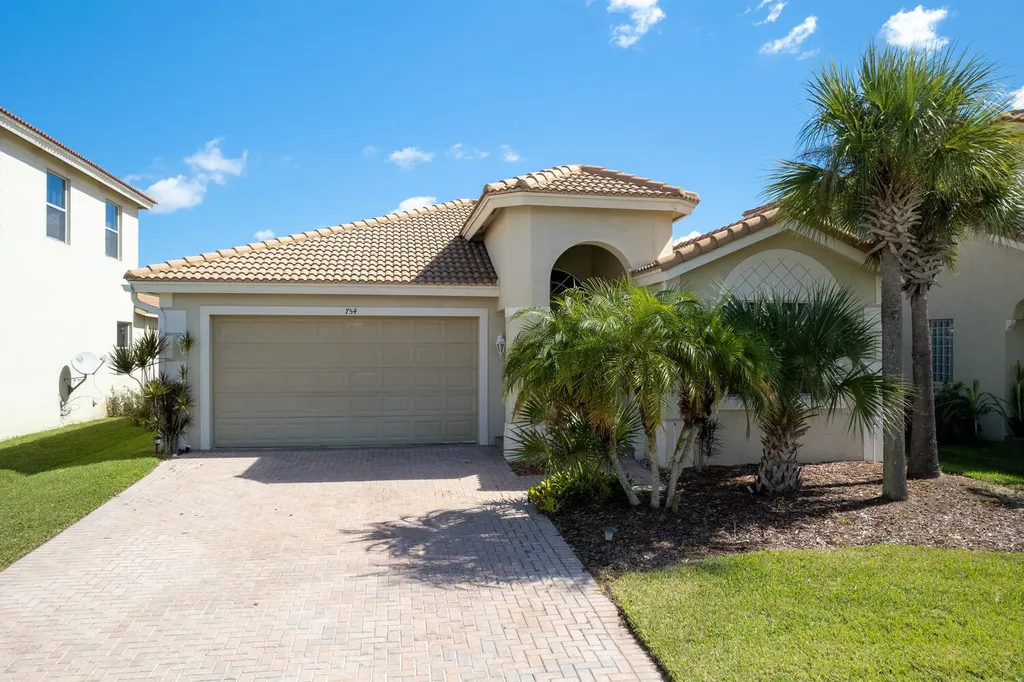 754 Aberfoyle Avenue Fort Pierce FL 34947