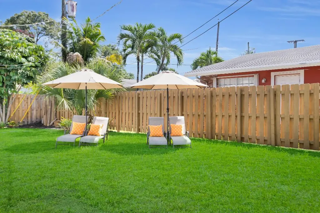 1840 SW 24th Street Fort Lauderdale FL 33315