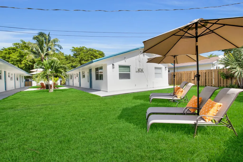 1840 SW 24th Street Fort Lauderdale FL 33315