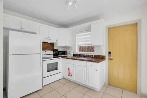 1840 SW 24th Street Fort Lauderdale FL 33315