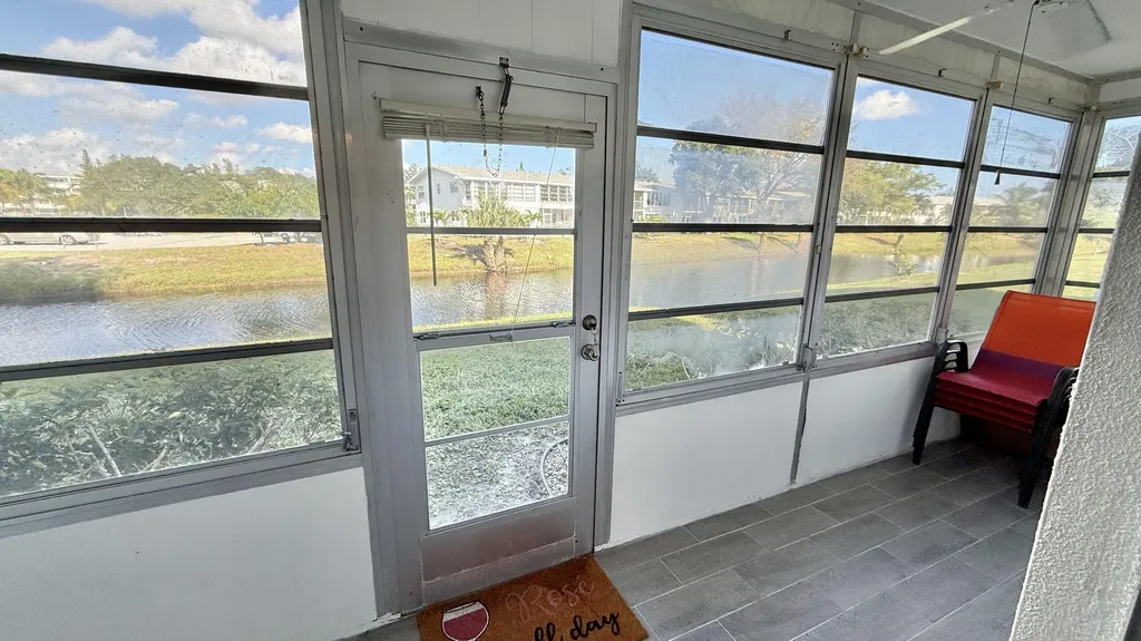 81 Markham E Deerfield Beach FL 33442