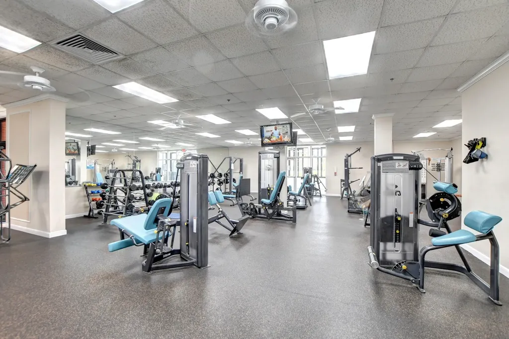 81 Markham E Deerfield Beach FL 33442