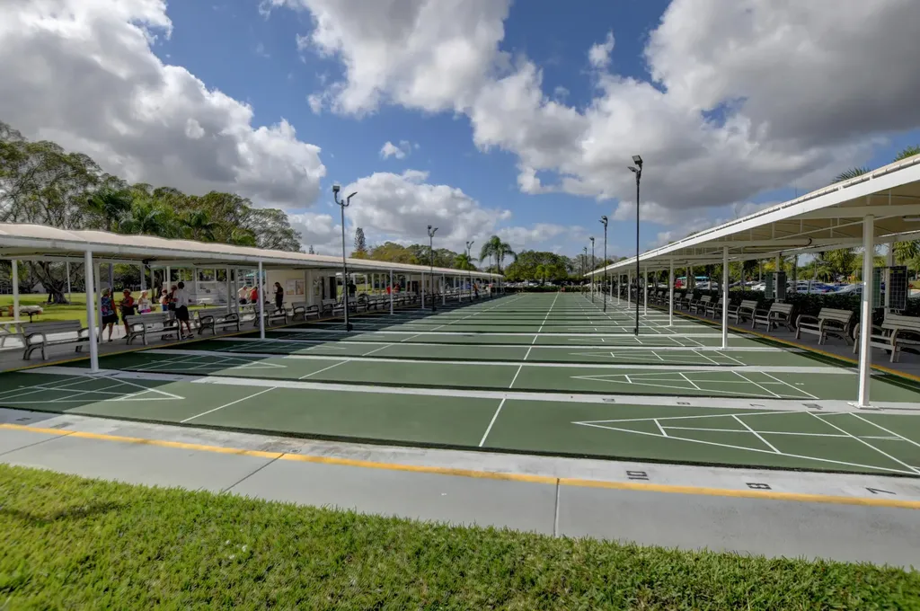81 Markham E Deerfield Beach FL 33442