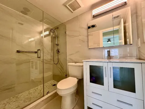 204 Bedford H West Palm Beach FL 33417