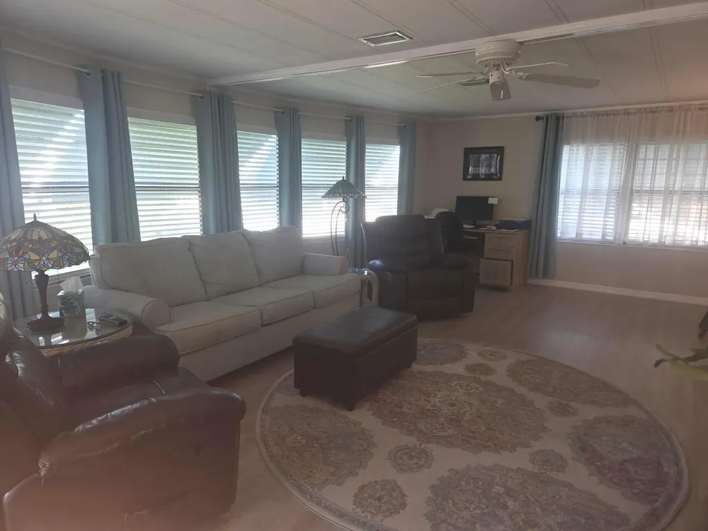 7871 SE Shenandoah Drive Hobe Sound FL 33455