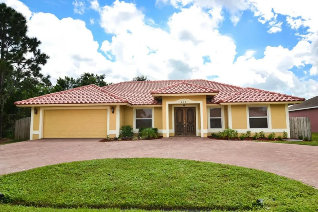 558 SW Colleen Avenue Port St Lucie FL 34983