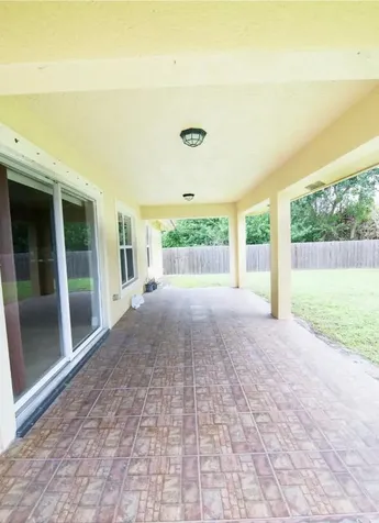 558 SW Colleen Avenue Port St Lucie FL 34983
