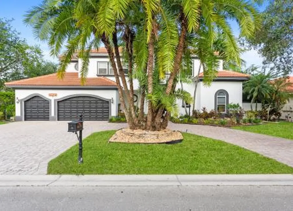 6676 NW 127th Terrace Parkland FL 33076