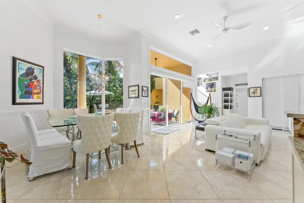 6676 NW 127th Terrace Parkland FL 33076