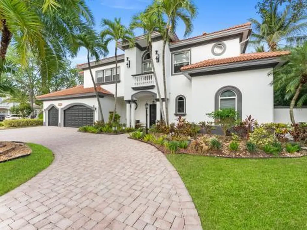 6676 NW 127th Terrace Parkland FL 33076