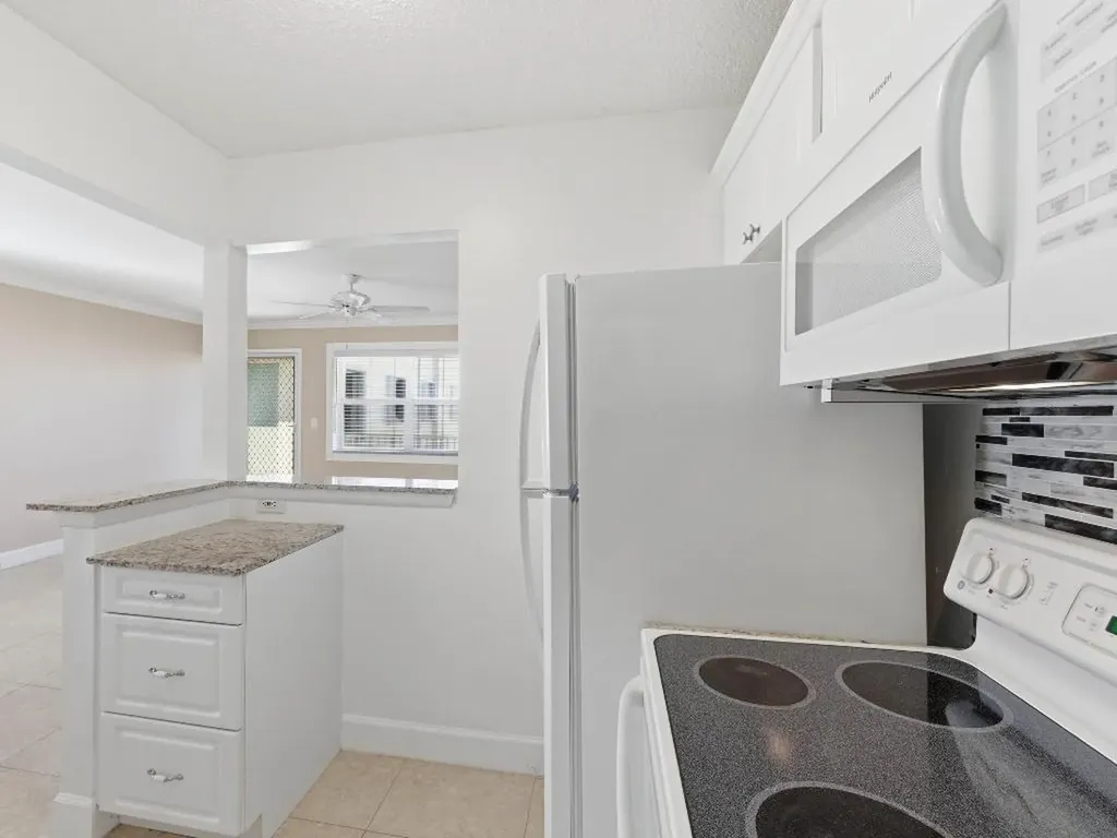 530 Horizons E Boynton Beach FL 33435