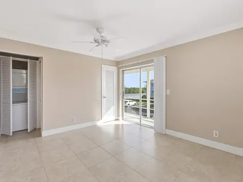 530 Horizons E Boynton Beach FL 33435