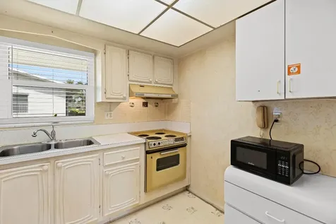 2758 Emory Drive E West Palm Beach FL 33415