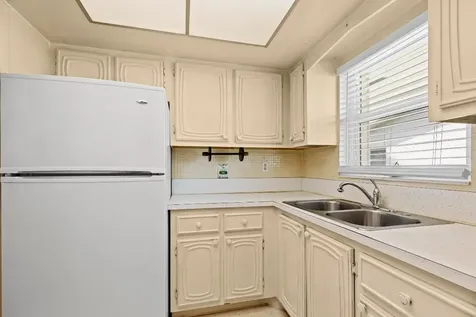 2758 Emory Drive E West Palm Beach FL 33415
