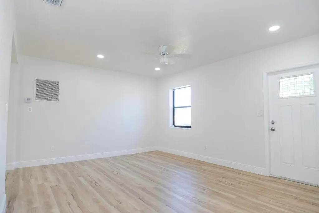 924 NW 11th Court Fort Lauderdale FL 33311