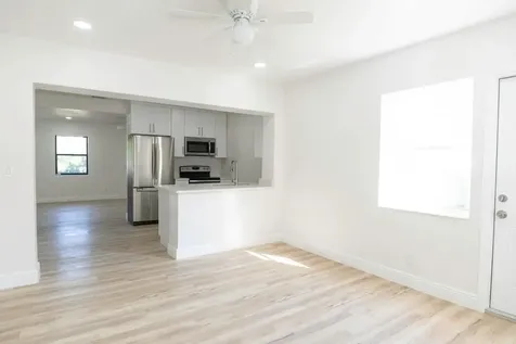 924 NW 11th Court Fort Lauderdale FL 33311
