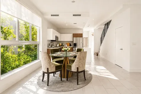 2461 NE 135th Street North Miami FL 33181