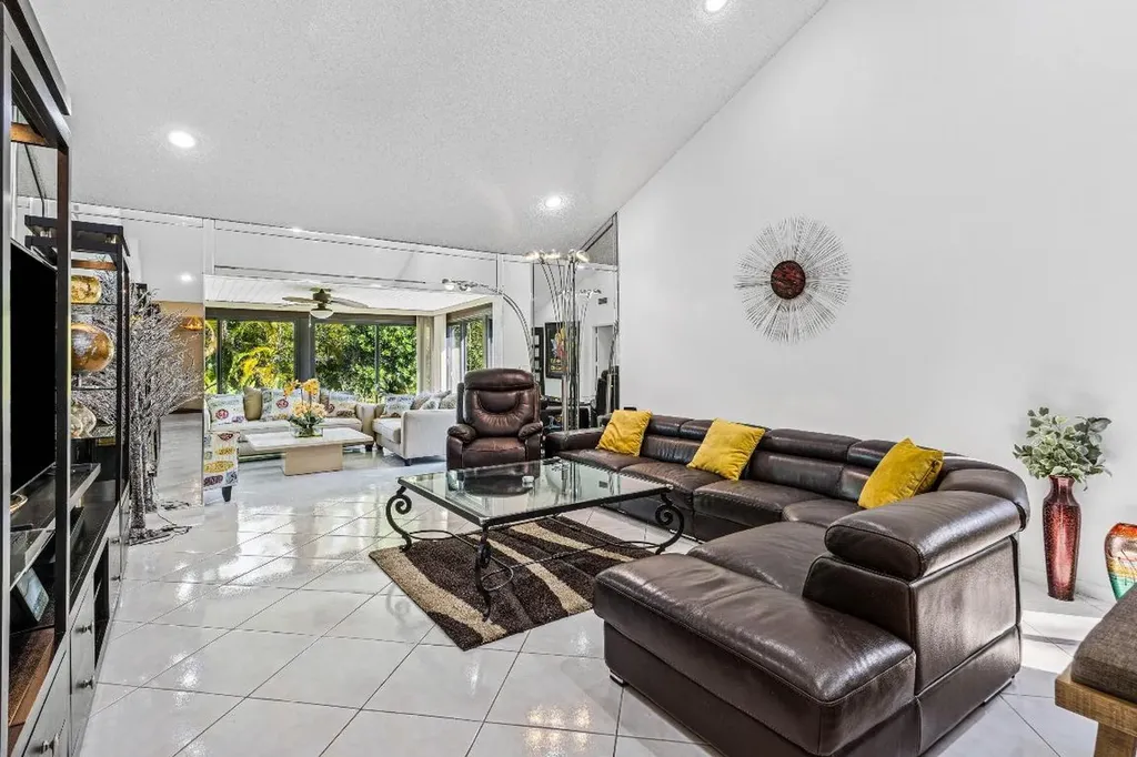 21720 Arriba Real Boca Raton FL 33433