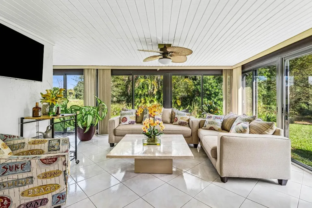 21720 Arriba Real Boca Raton FL 33433