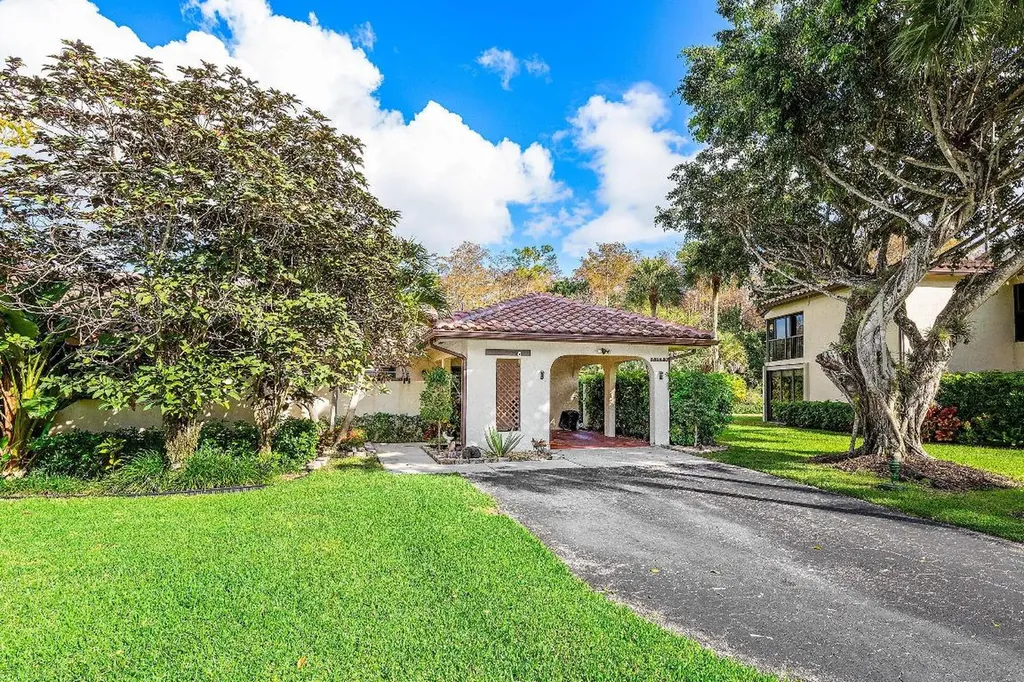 21720 Arriba Real Boca Raton FL 33433