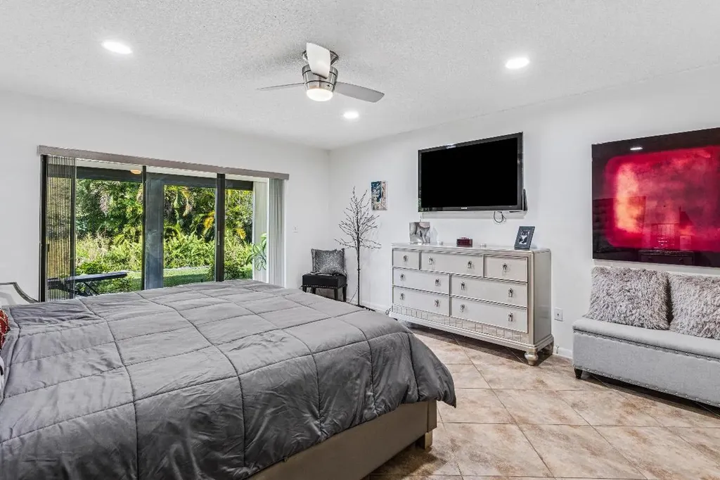 21720 Arriba Real Boca Raton FL 33433