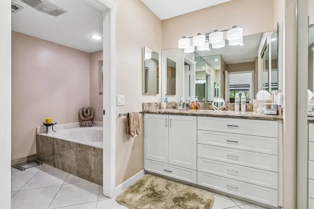 21720 Arriba Real Boca Raton FL 33433
